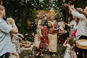 Balinese blessing ceremony by Bali Moon Wedding